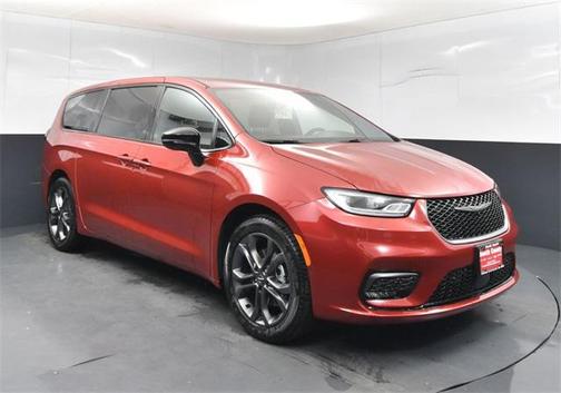 2026 Chrysler Pacifica L