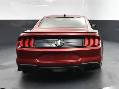 2020 Ford Mustang EcoBoost
