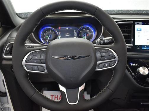 2025 Chrysler Pacifica L
