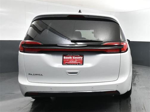 2025 Chrysler Pacifica L