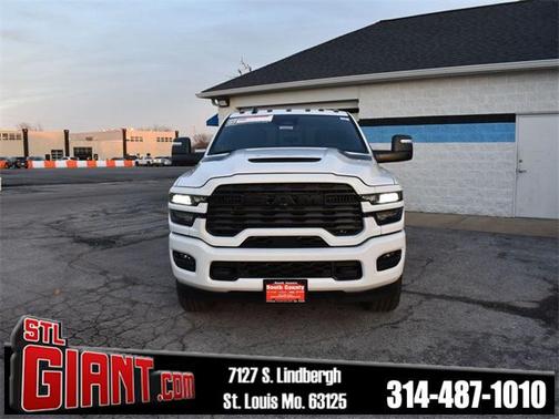 2026 RAM 2500 Black Express Crew Cab 4x4 6'4' Box