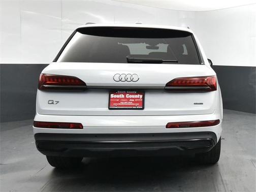 2023 Audi Q7 55 Premium Plus