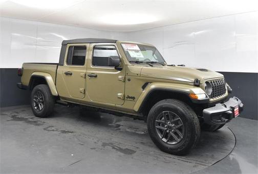 2025 Jeep Gladiator Sport