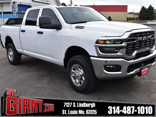 2025 RAM 2500 Tradesman Crew Cab 4x4 6'4' Box
