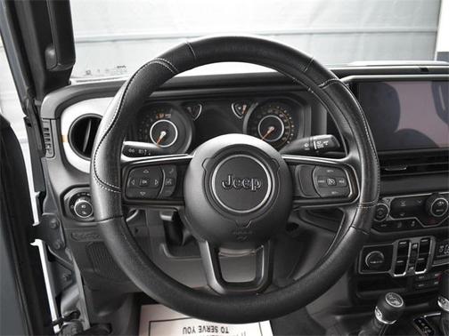 2025 Jeep Gladiator Nighthawk