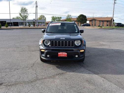 Graphite Gray 2022 Jeep Renegade Latitude