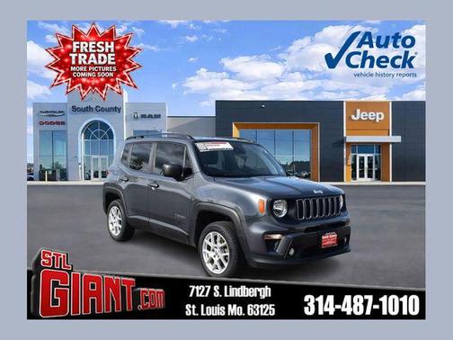 Graphite Gray 2022 Jeep Renegade Latitude