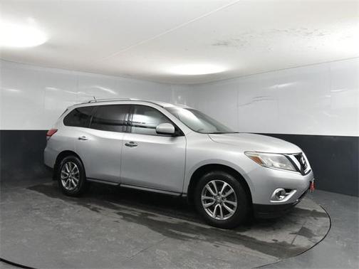 2015 Nissan Pathfinder SV
