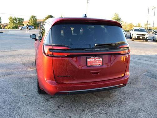 2026 Chrysler Pacifica L