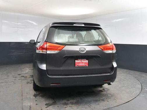 2013 Toyota Sienna SE