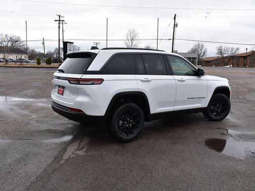 2026 Jeep Grand Cherokee Altitude