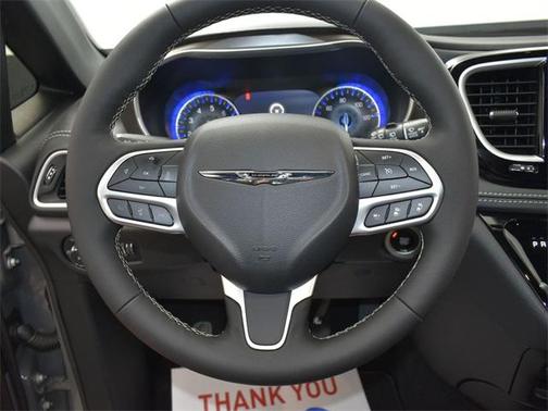 2025 Chrysler Pacifica L