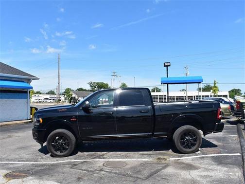 2020 RAM 2500 Limited Crew Cab 4X4 6'4' Box