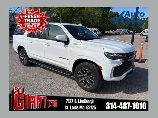 Summit White 2022 Chevrolet Suburban 4WD Z71