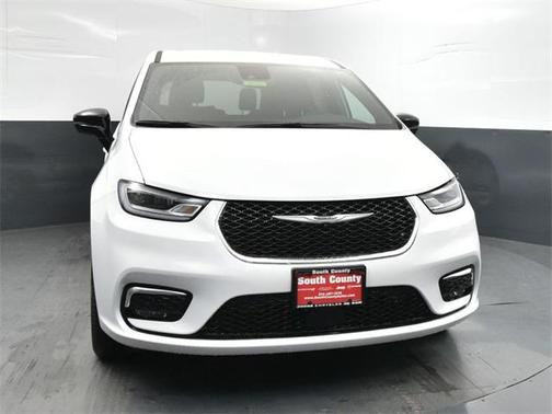 2025 Chrysler Pacifica L