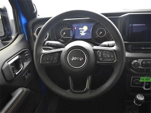 2025 Jeep Gladiator High Tide