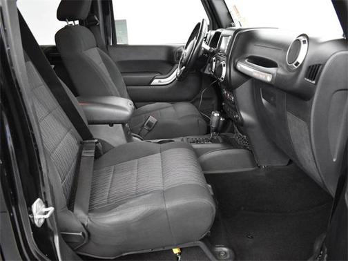 2011 Jeep Wrangler Unlimited Sahara