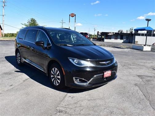 2020 Chrysler Pacifica Touring-L Plus