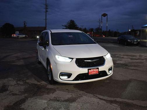 2026 Chrysler Pacifica L