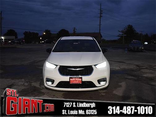 2026 Chrysler Pacifica L