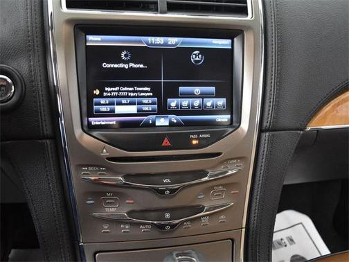 2013 Lincoln MKX Base