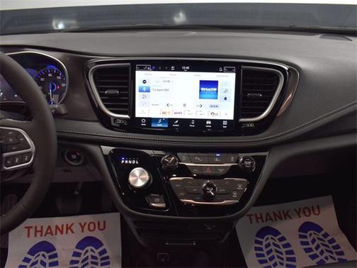 2026 Chrysler Pacifica L