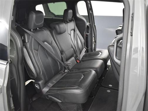 2020 Chrysler Pacifica Touring-L Plus