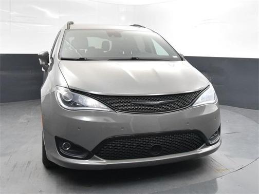 2020 Chrysler Pacifica Touring-L Plus