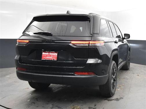 2025 Jeep Grand Cherokee Altitude