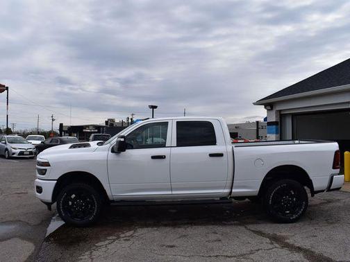 Bright White Clearcoat 2026 RAM 2500 Black Express Crew Cab 4x4 6'4' Box