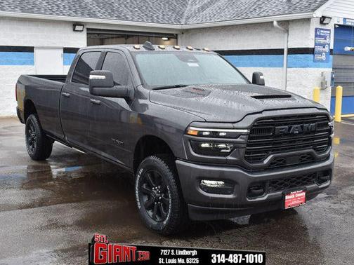 2026 RAM 2500 Laramie Crew Cab 4x4 8' Box