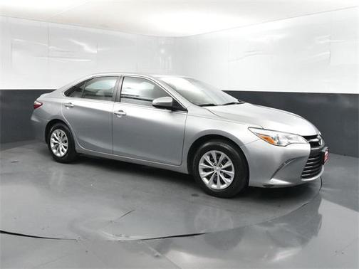 2016 Toyota Camry XSE