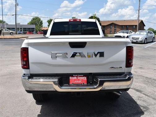 2025 RAM 2500 Tradesman Crew Cab 4x4 8' Box