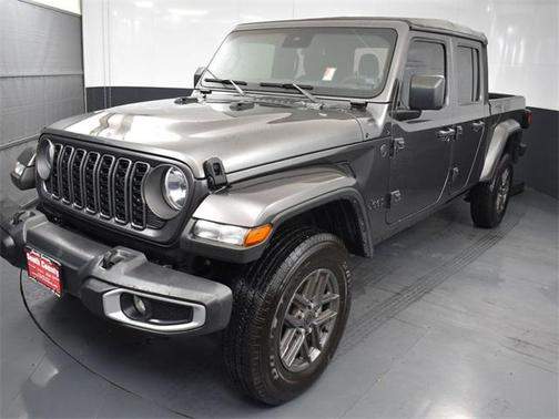 2024 Jeep Gladiator Sport S