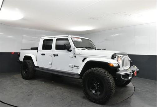 2022 Jeep Gladiator Overland