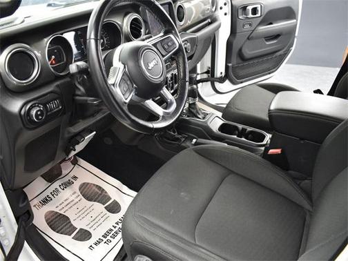 2022 Jeep Gladiator Overland