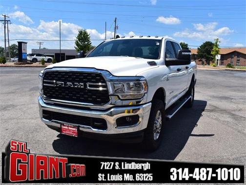 2023 RAM 2500 Big Horn Crew Cab 4x4 6'4' Box