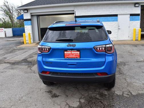 Hydro Blue Pearlcoat 2026 Jeep Compass Latitude