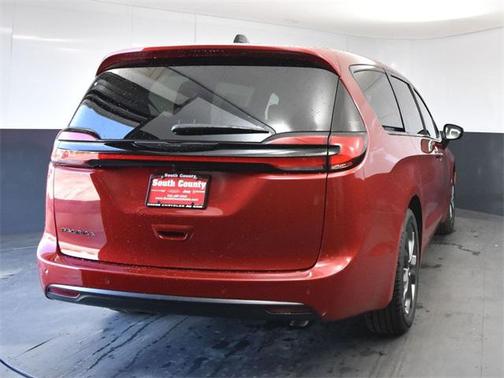 2026 Chrysler Pacifica L