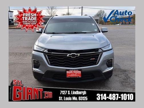 Sterling Gray Metallic 2023 Chevrolet Traverse RS