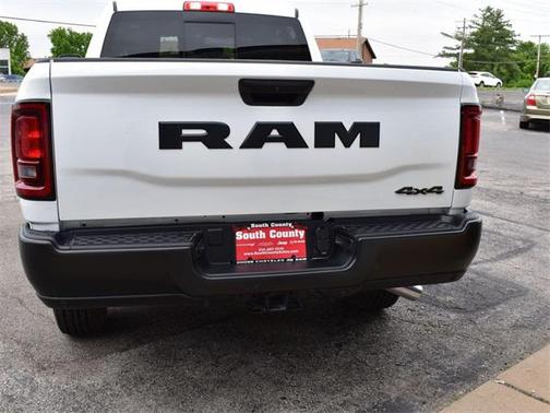 2025 RAM 2500 Tradesman Crew Cab 4x4 6'4' Box