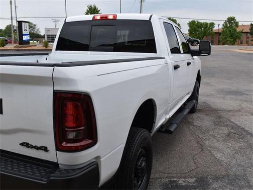 2025 RAM 2500 Tradesman Crew Cab 4x4 6'4' Box