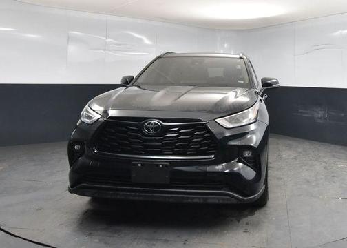 2025 Toyota Highlander Hybrid XLE