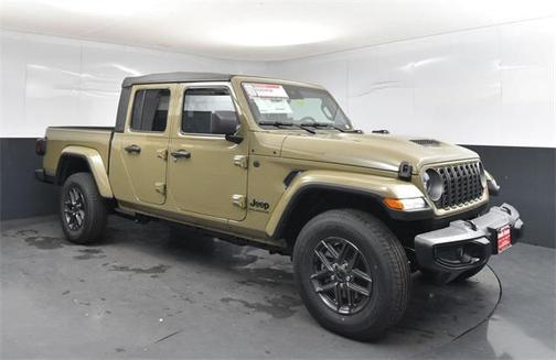 2025 Jeep Gladiator Sport
