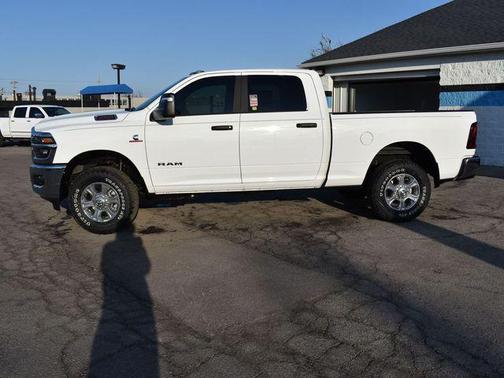 2026 RAM 3500 Big Horn Crew Cab 4x4 6'4' Box