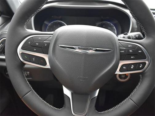 2025 Chrysler Pacifica L