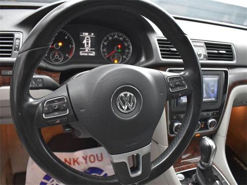 2013 Volkswagen Passat 2.0 TDI SEL Premium