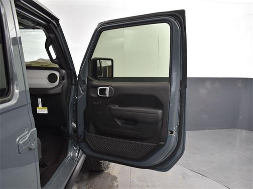 2026 Jeep Gladiator Willys 4x4