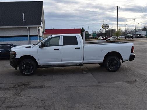 2025 RAM 3500 Tradesman Crew Cab 4x4 8' Box