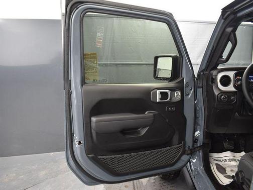 2026 Jeep Gladiator Willys 4x4